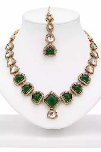 kundan green mehendi polish necklace set with earrings and maang tikka for bridal wedding jewelry
