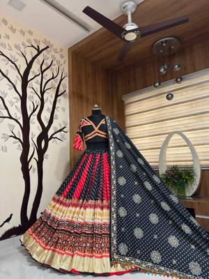 Black Navratri Mirror Work Lehenga Choli 2