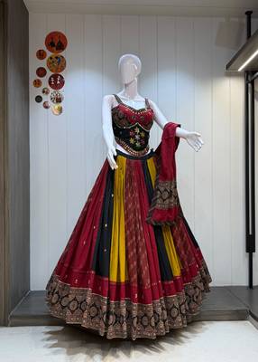 Multicolor Kutchhi Ajrakh 8 Meter Flair Lehenga 2
