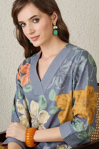 Women Grey Floral Printed Regular Pure Cotton Straight Kurta with Trousers