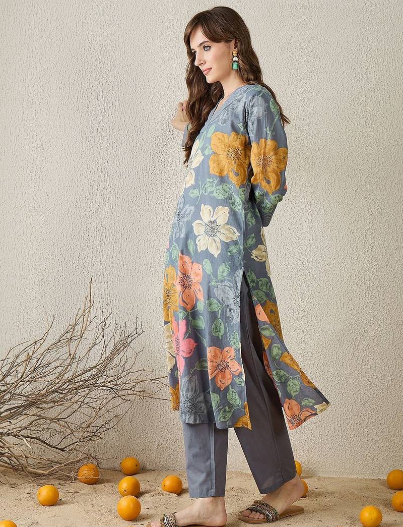 Women Grey Floral Printed Regular Pure Cotton Straight Kurta with Trousers