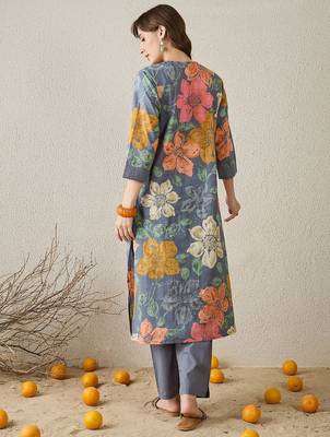 Women Grey Floral Printed Regular Pure Cotton Straight Kurta with Trousers 4