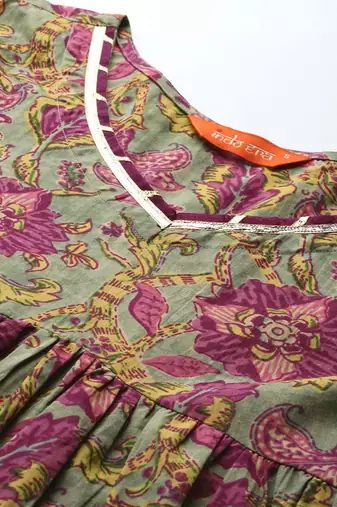Floral Printed Pleated Pure Cotton Kurta with Trousers & With Dupatta