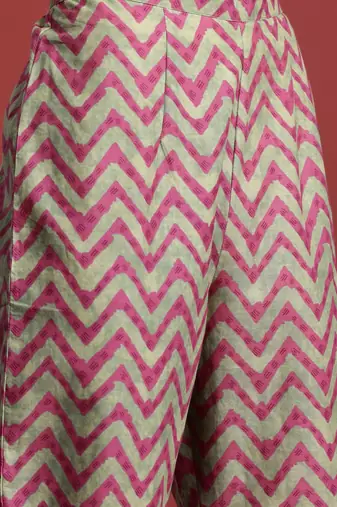 Floral Printed Pleated Pure Cotton Kurta with Trousers & With Dupatta