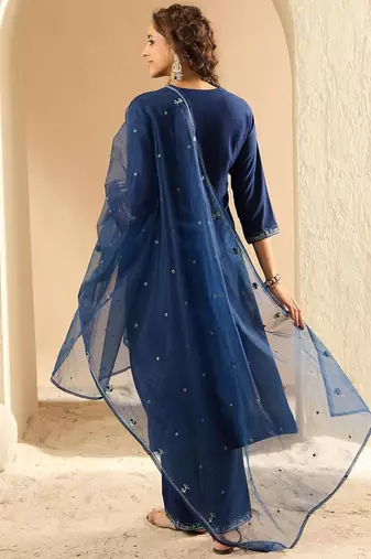Women Floral Embroidered Regular Thread Work Kurta with Trousers & Dupatta