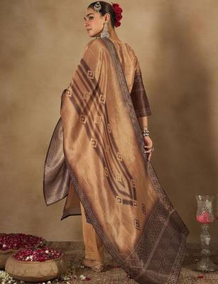 Women Bandhani Embroidered Regular Sequinned Kurta with Trousers & Dupatta 7