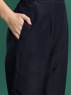 Ethnic Motifs Embroidered Regular Sequinned Kurta with Trousers & Dupatta 4
