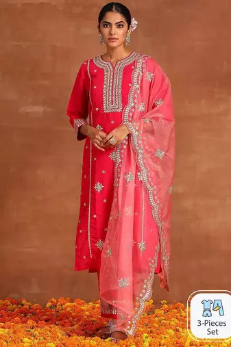 Ethnic Motifs Embroidered Regular Thread Work Kurta With Trousers & With Dupatta