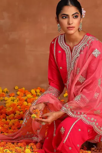 Ethnic Motifs Embroidered Regular Thread Work Kurta With Trousers & With Dupatta