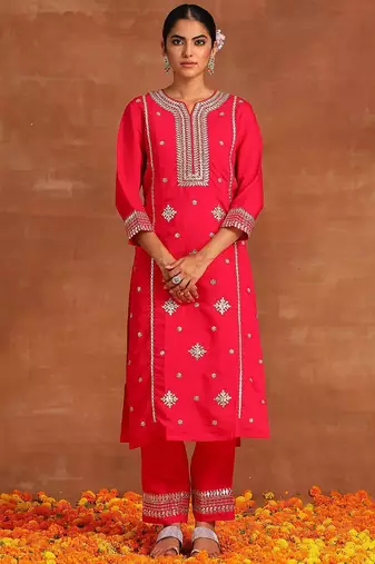 Ethnic Motifs Embroidered Regular Thread Work Kurta With Trousers & With Dupatta