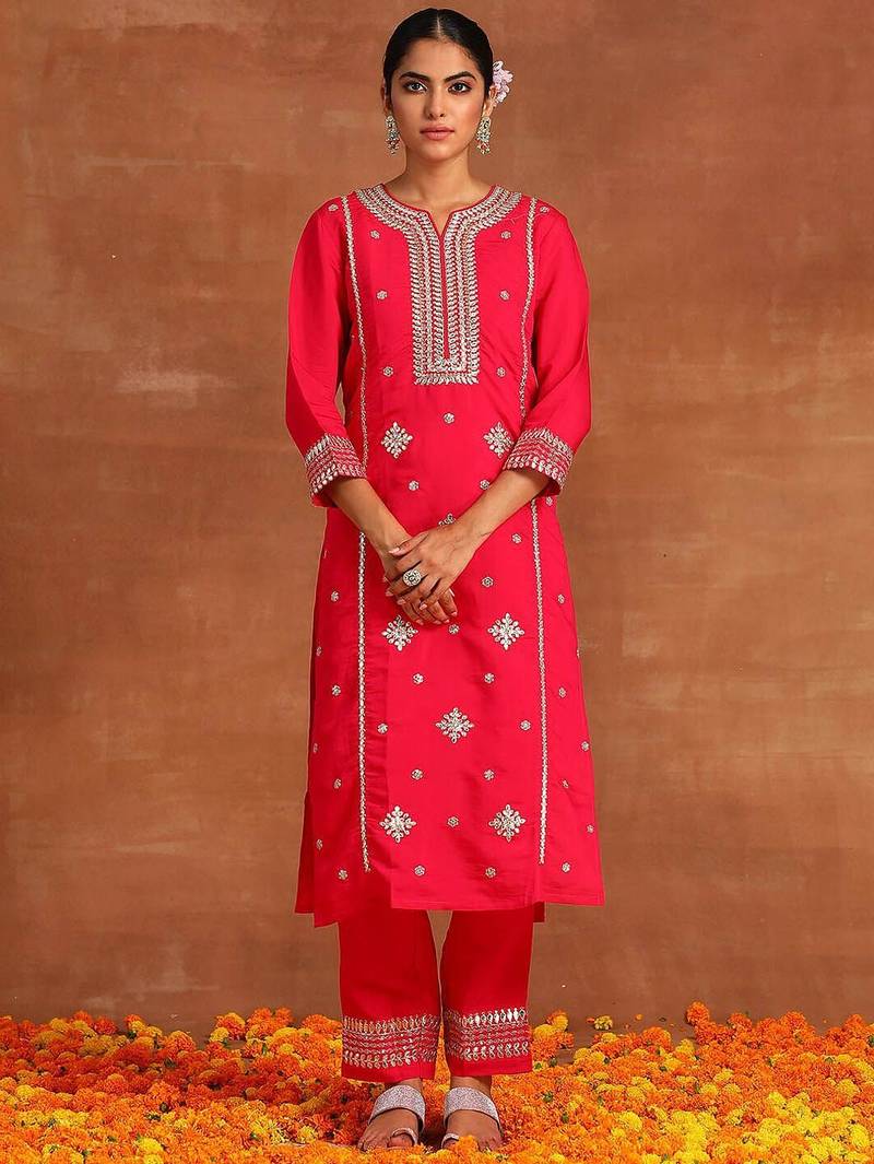 Ethnic Motifs Embroidered Regular Thread Work Kurta With Trousers & With Dupatta