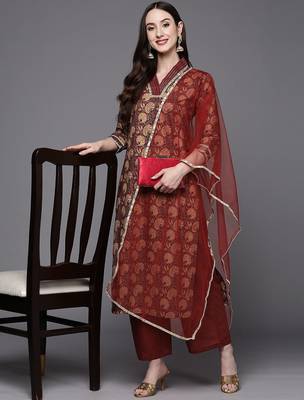 Women Maroon Floral Printed Sequinned Kurta with Palazzos & Dupatta 6
