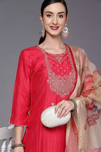 Women Fuchsia Pink Ethnic Motifs Yoke Design Kurta with Trousers & Dupatta
