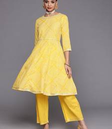 Women Yellow Printed Gotta Patti Kurta with Trousers