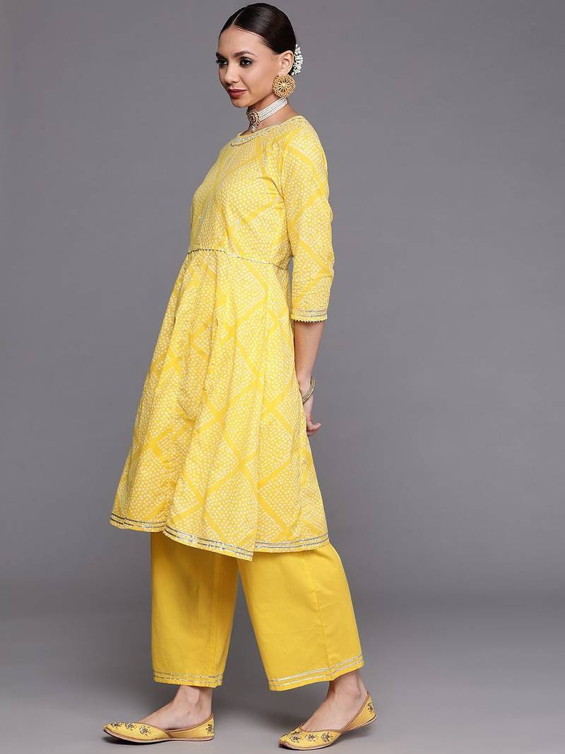 Women Yellow Printed Gotta Patti Kurta with Trousers