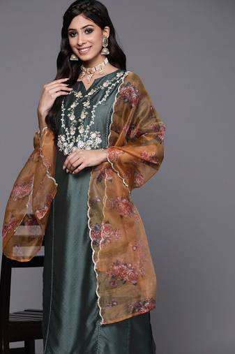 Women Green Ethnic Motifs Embroidered Kurta with Trousers & With Dupatta
