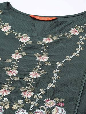 Women Green Ethnic Motifs Embroidered Kurta with Trousers & With Dupatta 2