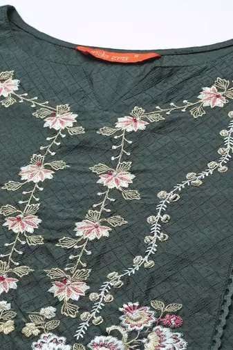 Women Green Ethnic Motifs Embroidered Kurta with Trousers & With Dupatta