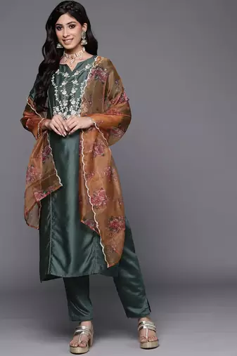 Women Green Ethnic Motifs Embroidered Kurta with Trousers & With Dupatta