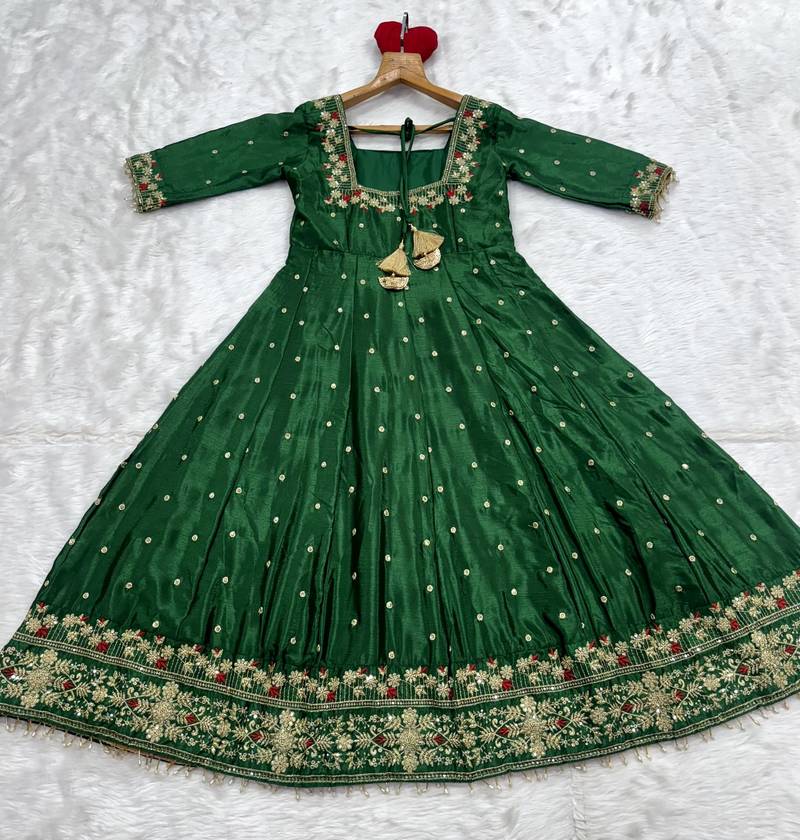 GREEN SILK EMBROIDERY HAND WORK PARTY WEAR SUIT SET 