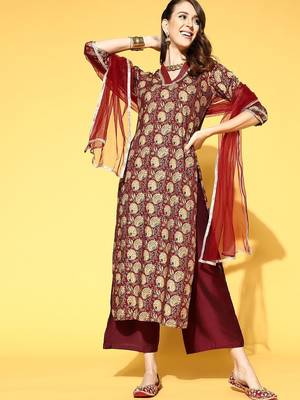 Floral Cotton Blend Kurta Set 2