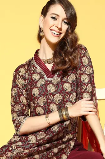 Floral Cotton Blend Kurta Set