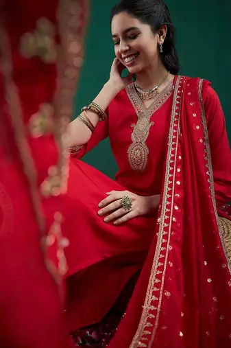 Floral Embroidered Regular Kurta With Trousers & Dupatta
