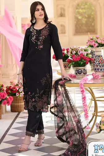 Floral Embroidered Regular Thread Work Kurta With Trousers & Dupatta