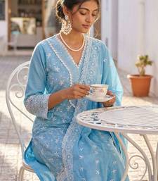 Women Ethnic Motifs Embroidered Regular Thread Work Pure Cotton Kurta with Trousers & With Dupatta