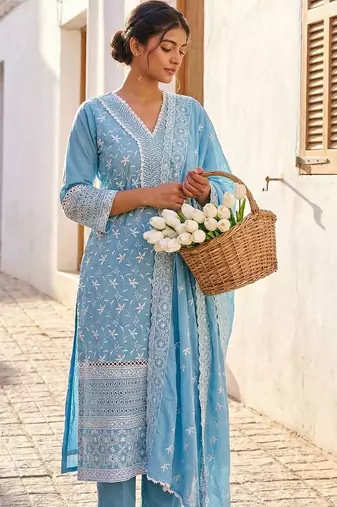 Women Ethnic Motifs Embroidered Regular Thread Work Pure Cotton Kurta with Trousers & With Dupatta