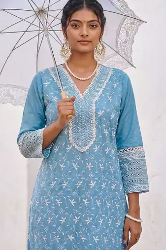 Women Ethnic Motifs Embroidered Regular Thread Work Pure Cotton Kurta with Trousers & With Dupatta
