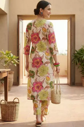 Women Floral Printed Regular Pure Cotton Kurta with Trousers
