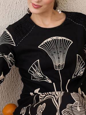 Women Floral Printed Regular Pure Cotton Kurta with Palazzos 2