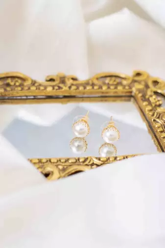 White Pearl Studs