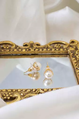 White Pearl Studs