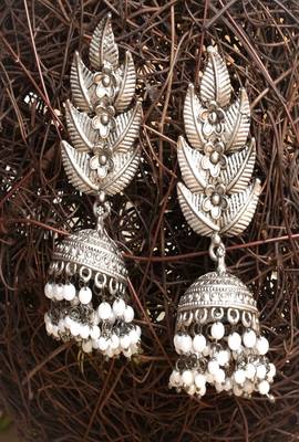 Silver serenity wedding earrings set 3