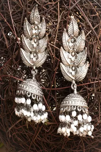 Silver serenity wedding earrings set