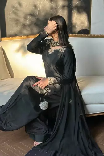 Black Embroidery And Moti work Silk Blend Salwar Suit