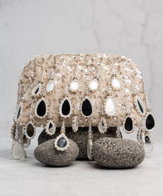 Silver embroidered silk clutch 3