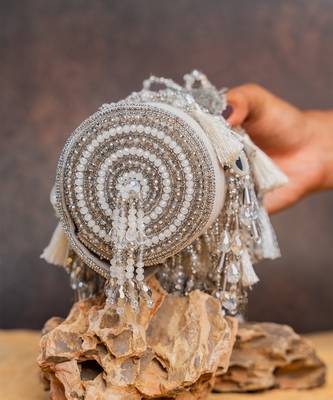 Silver embroidered velvet bucket potli bag 1