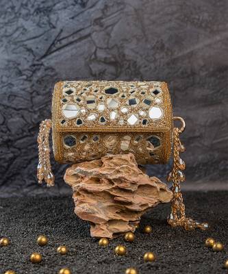 Gold mirror embroidered silk cylindrical bag 4
