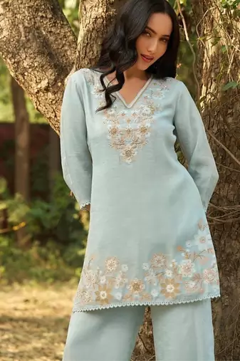 Blue embroidered viscose jacquard straight kurta set