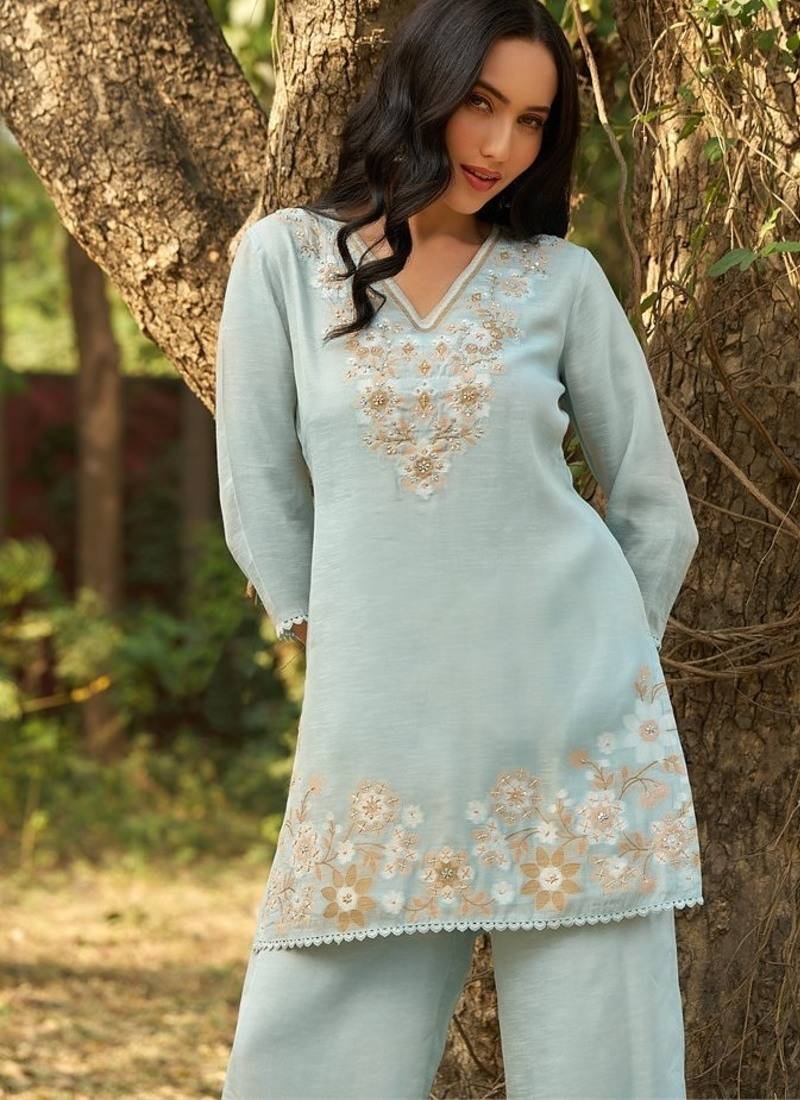 Blue embroidered viscose jacquard straight kurta set