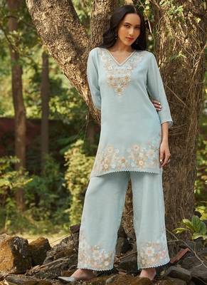 Blue embroidered viscose jacquard straight kurta set 4