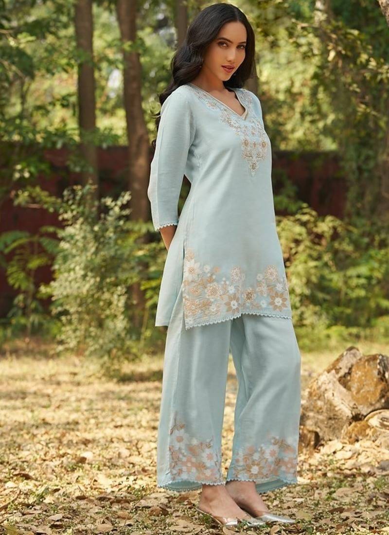 Blue embroidered viscose jacquard straight kurta set