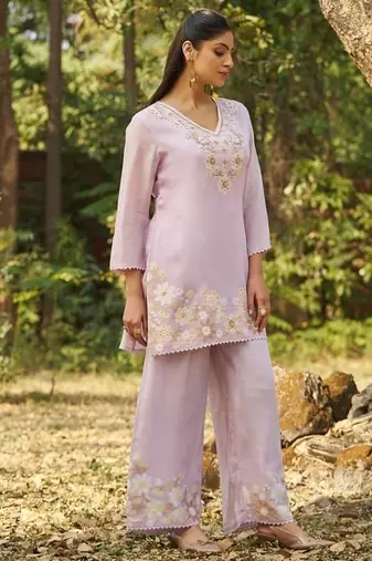 Lavender embroidered viscose jacquard straight kurta set