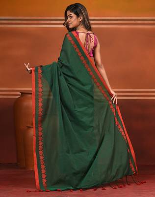 Green cotton soft saree with woven heart borders 3