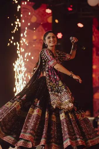 Black Mirror with Dori & Latkan Lahenga Choli Set