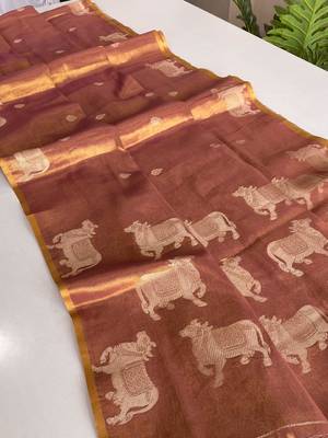 light orange coloer Zari All Over Pichwai Pattern Tilak Butti Motifs tissue saree 2