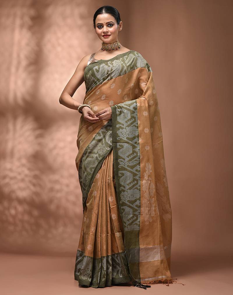 Beige tissue handwoven saree with jamdani borders